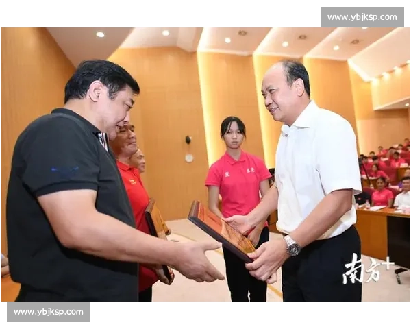 河池姑娘彭秋萍双冠加冕 学业竞技双丰收 河池姑娘彭秋萍双冠加冕 学业竞技双丰收